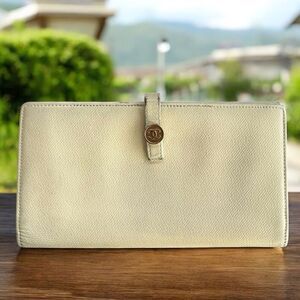 Chanel Caviar Leather Long Wallet Cream CC Snap Tab COA Vintage